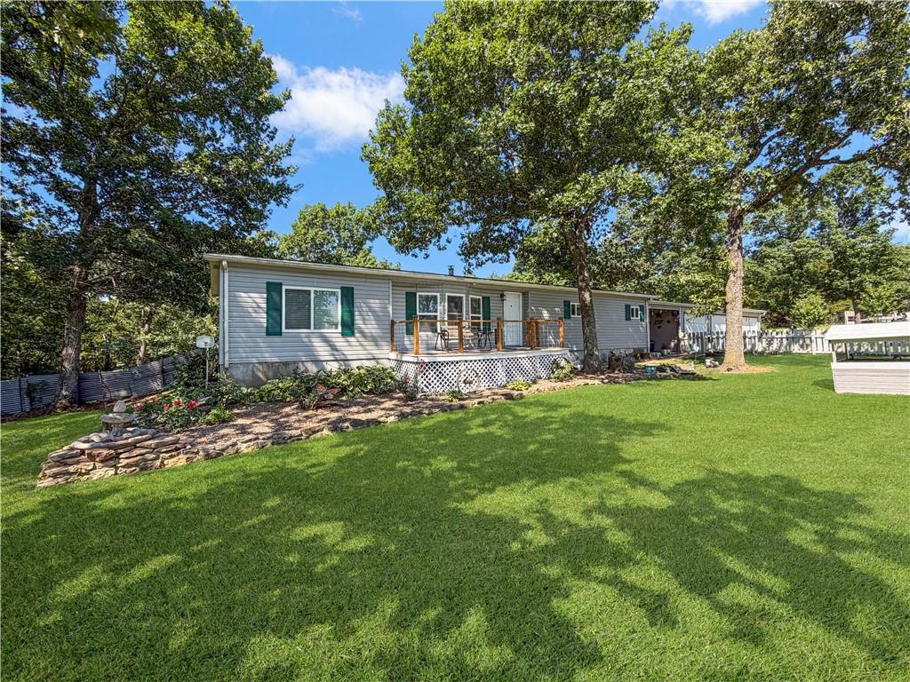 25072 Lynx Ln, Warsaw, MO 65355
