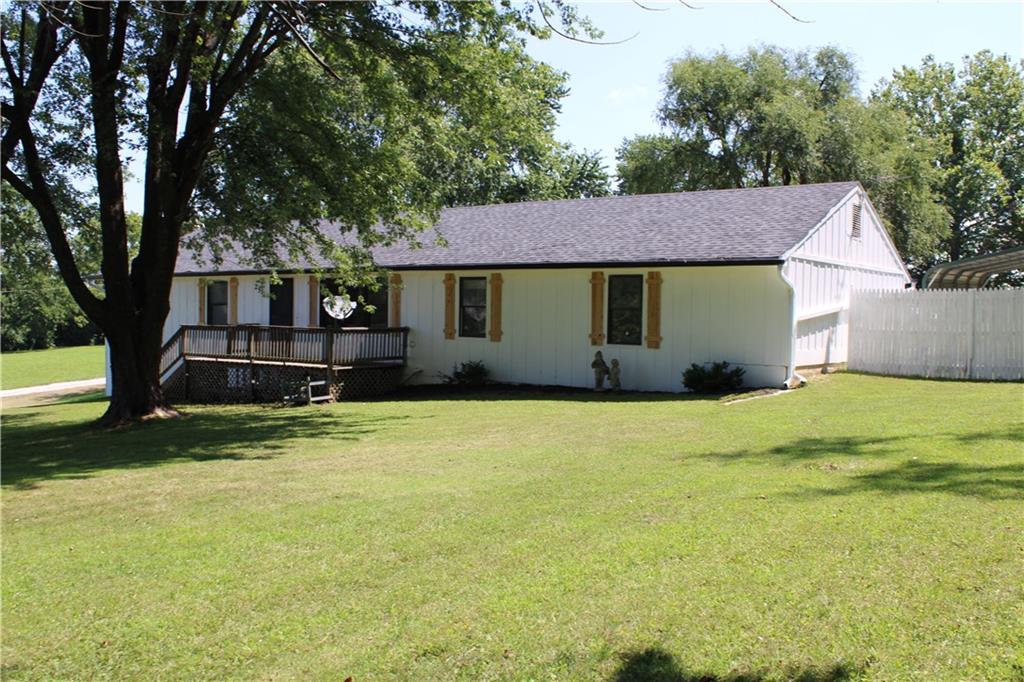 2511 N Yocum Rd, Independence, MO 64058