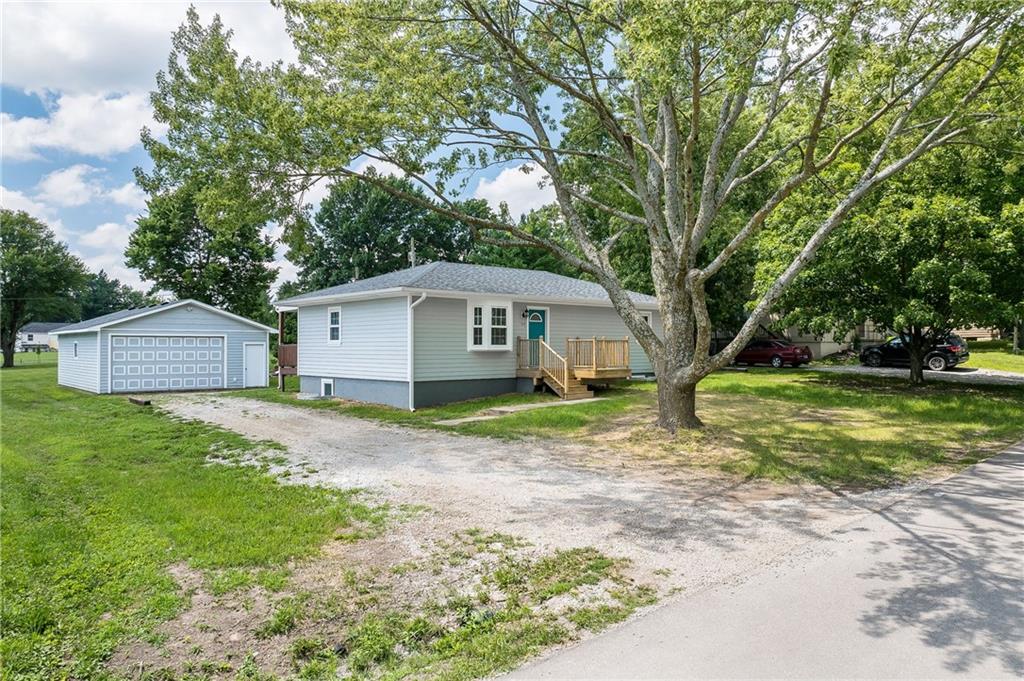 514 E 7th St, Hamilton, MO 64644