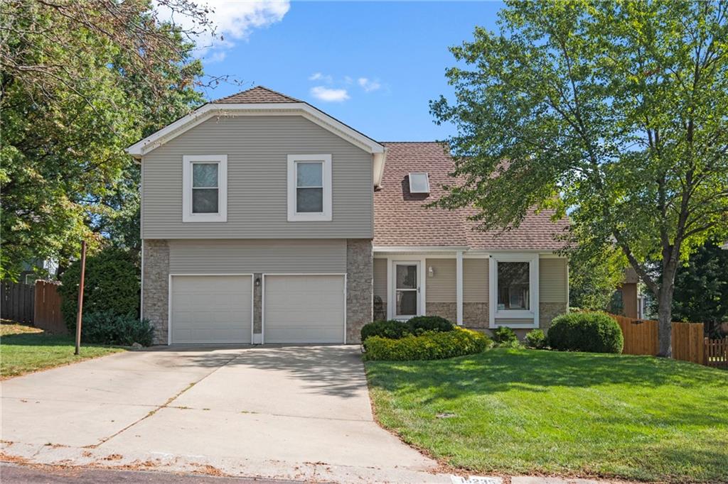 15235 Dearborn St, Overland Park, KS 66223