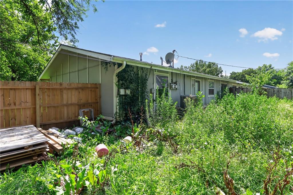 3209 Rainier Dr, Lawrence, KS 66047