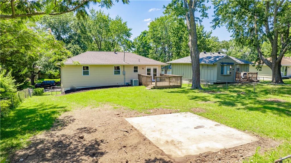 813 NE Wien Ave, Blue Springs, MO 64014