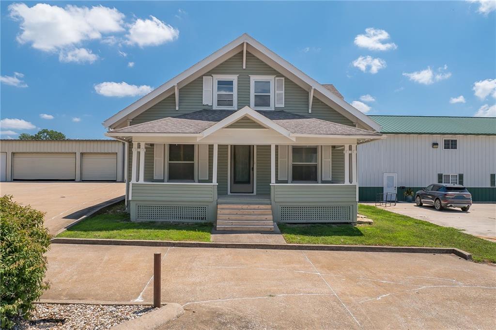 911 Cherry St, Chillicothe, MO 64601