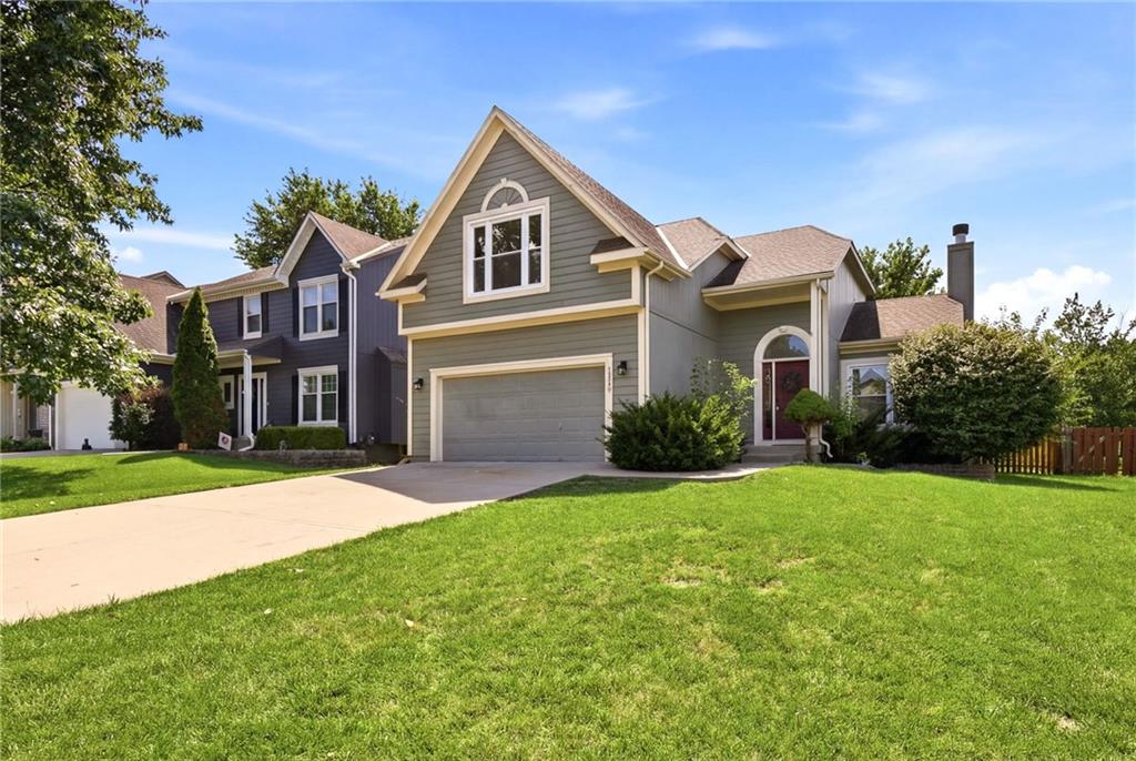 14866 S Summit St, Olathe, KS 66062