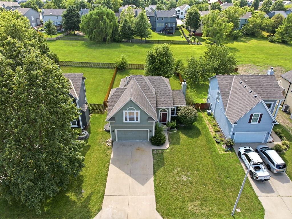 14866 S Summit St, Olathe, KS 66062
