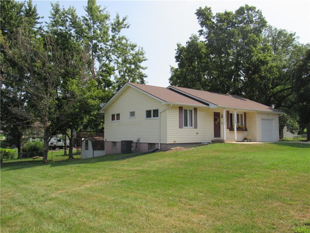 2408 Ridgewood Rd, Harrisonville, MO 64701