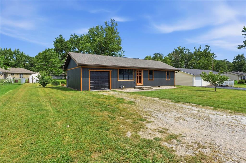 2103 Jil St, Harrisonville, MO 64701