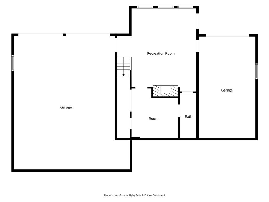 46 Emerald Shore Dr, Lake Tapawingo, MO 64015
