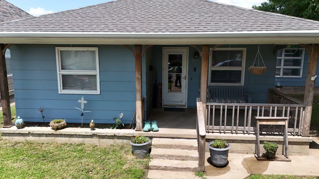 517 Kentucky St, St Joseph, MO 64504