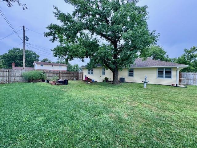 1103 Signor St, Humboldt, KS 66748