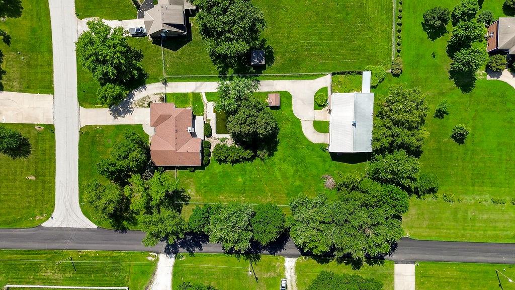 5530 W 201st St, Stilwell, KS 66085