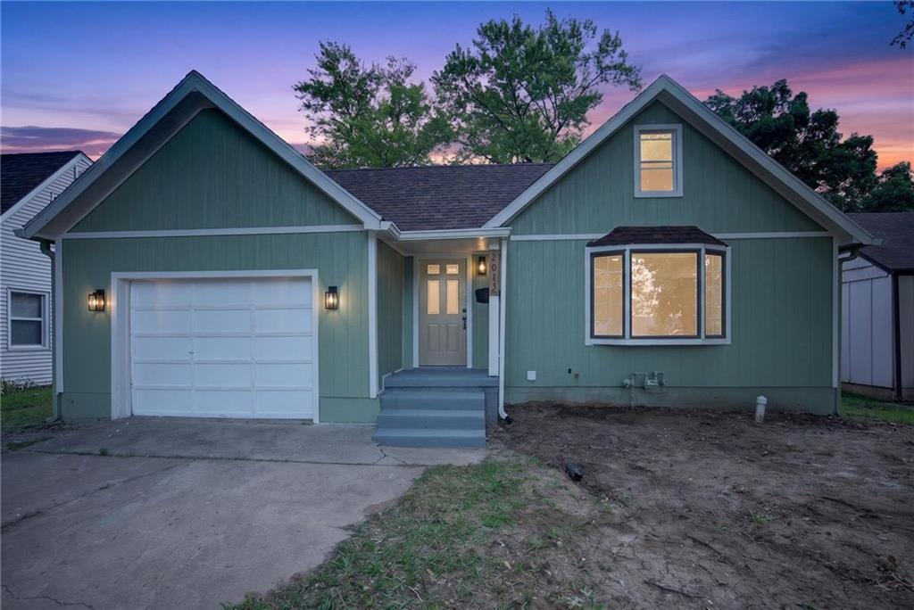 2013 S Ralston Ave, Independence, MO 64052