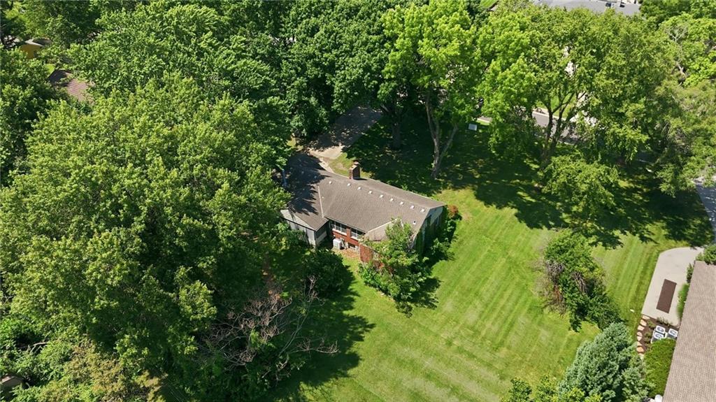 9319 High Dr, Leawood, KS 66206