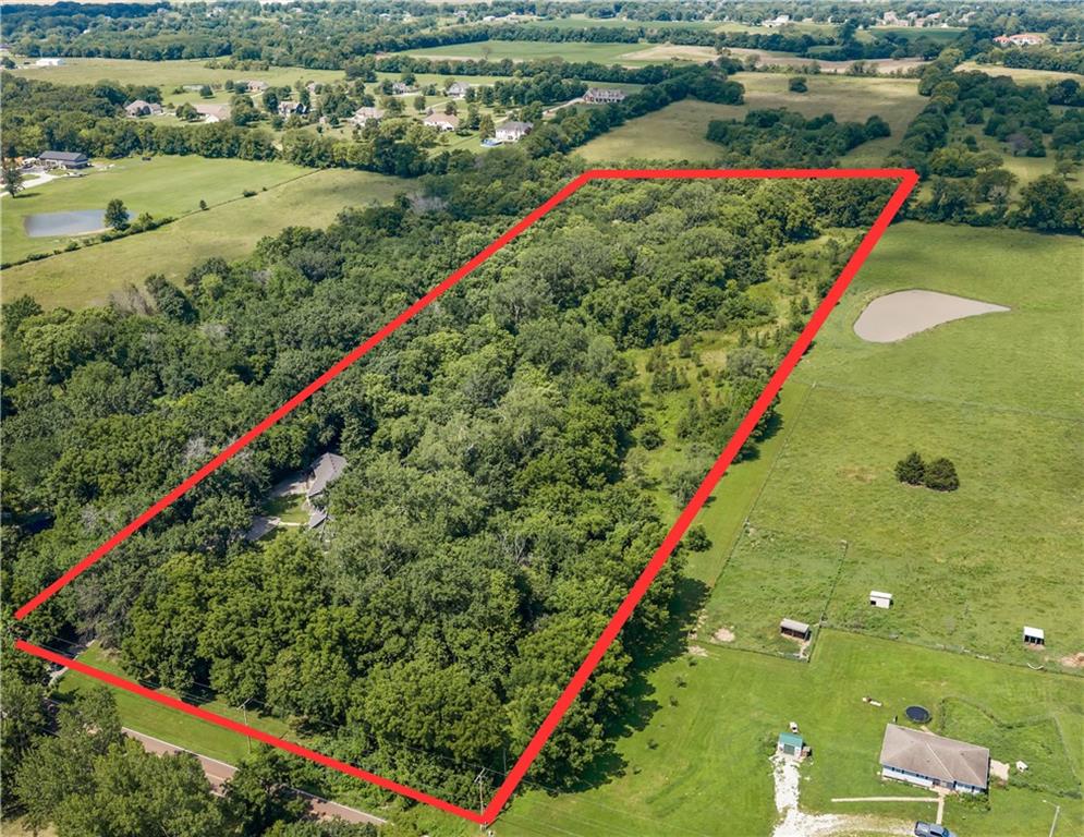 7410 S Arnett Rd, Grain Valley, MO 64029