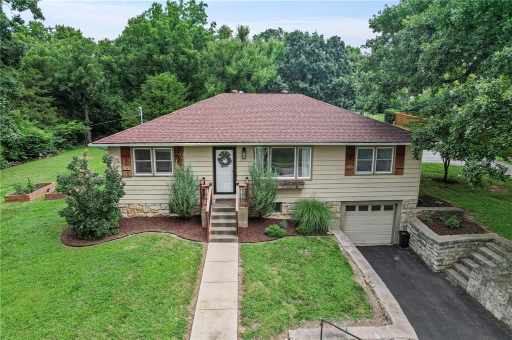 14224 W 67th St, Shawnee, KS 66216