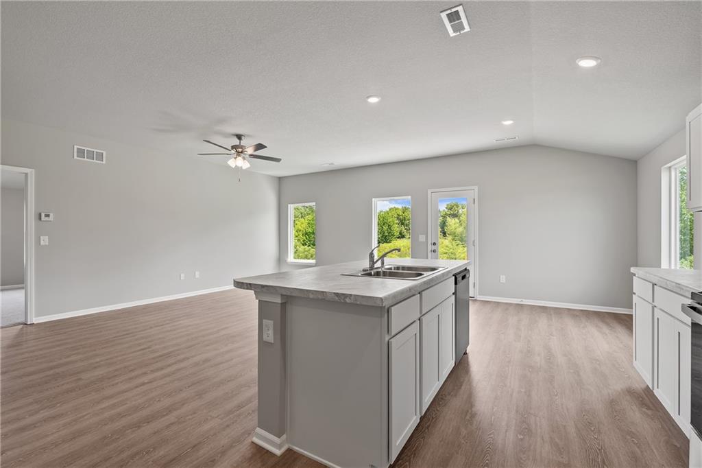 20263 W 195th St, Spring Hill, KS 66083