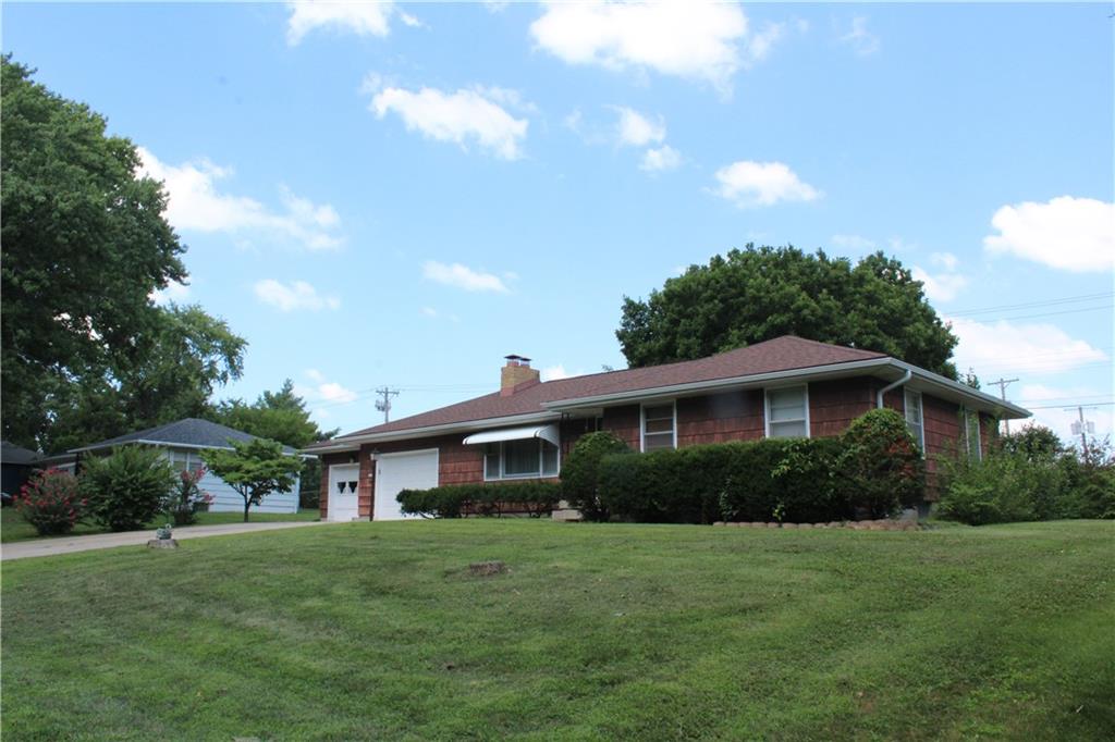 2405 S Ellison Way, Independence, MO 64055