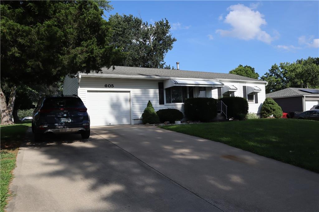 605 N Ponca Dr, Independence, MO 64056