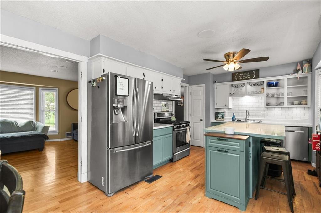 1804 N Rogers St, Independence, MO 64050