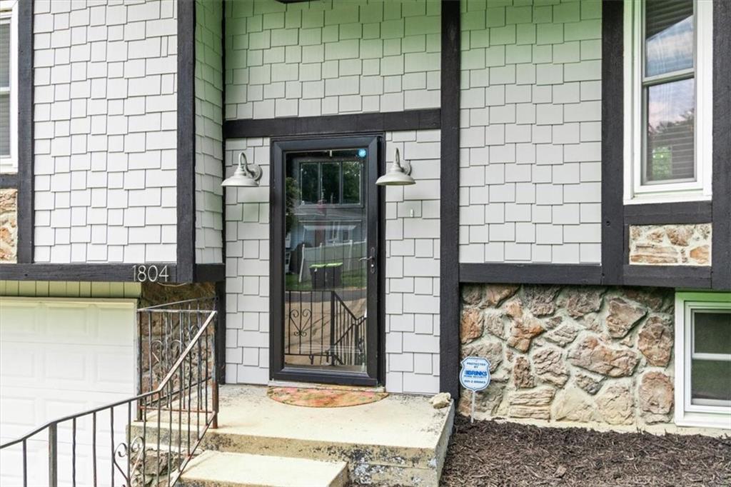 1804 N Rogers St, Independence, MO 64050