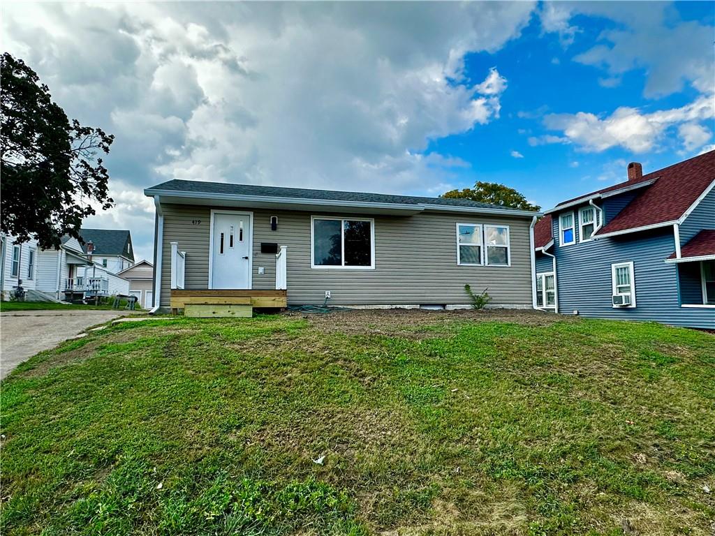 419 E 3rd St, Maryville, MO 64468