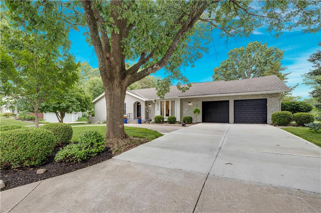 12730 Overbrook Rd, Leawood, KS 66209