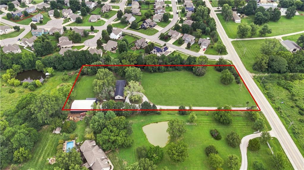 3222 Pryor Rd, Lee's Summit, MO 64082