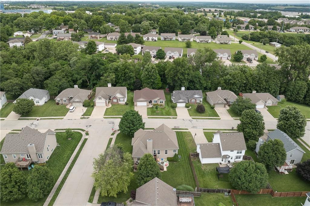 5602 Long View Dr, St Joseph, MO 64503