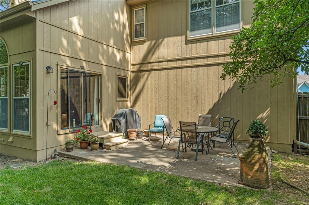 18735 W 116th St, Olathe, KS 66061