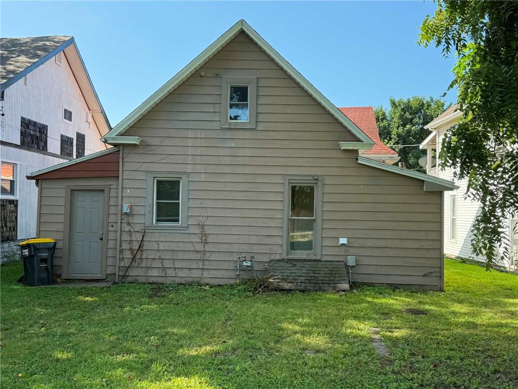 528 Park Ave, Excelsior Springs, MO 64024