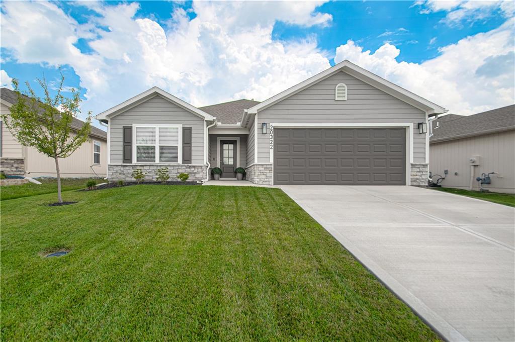 20322 W 193rd Ln, Spring Hill, KS 66083