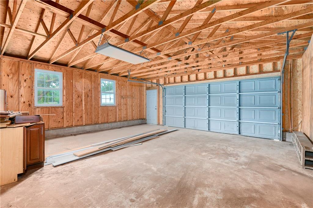 8707 E 80th Ter, Raytown, MO 64138