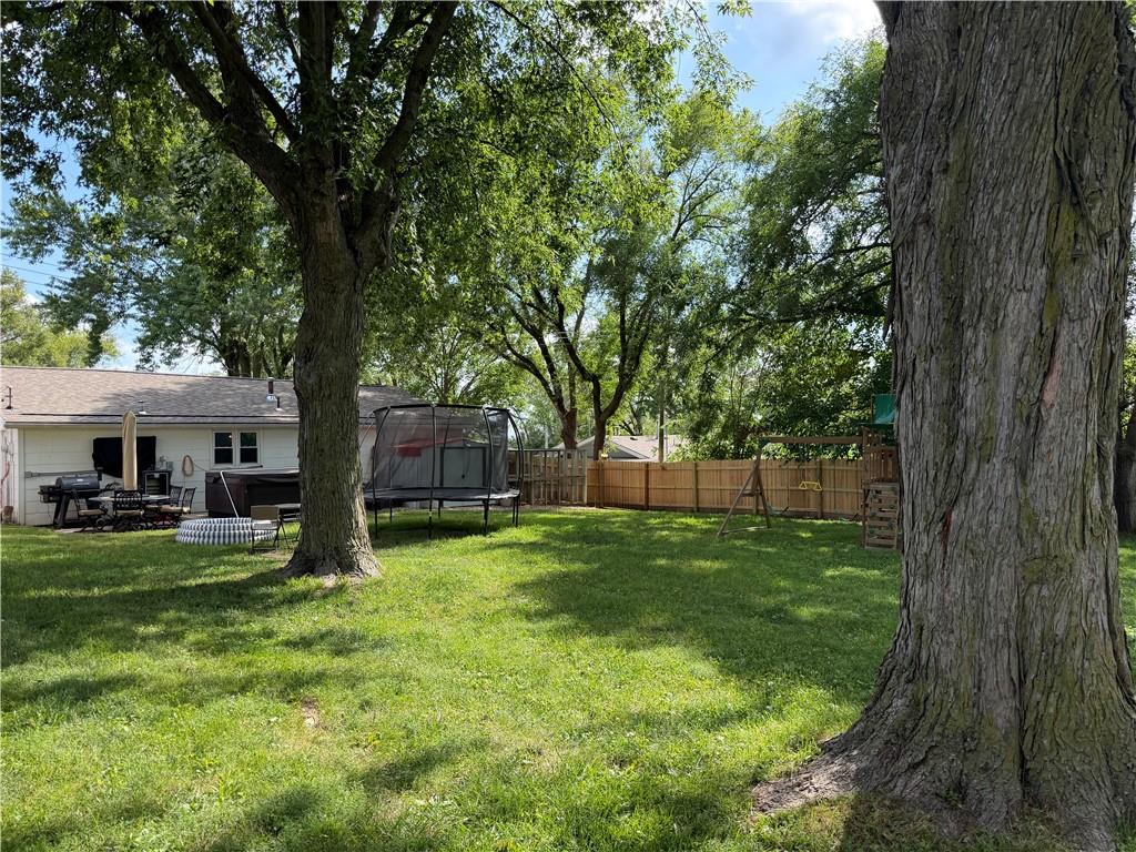 216 Southside Ct, Excelsior Springs, MO 64024