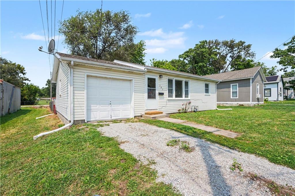 307 N Raum St, Lawson, MO 64062
