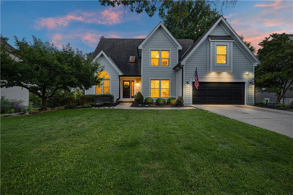 13812 Meadow Ln, Leawood, KS 66224