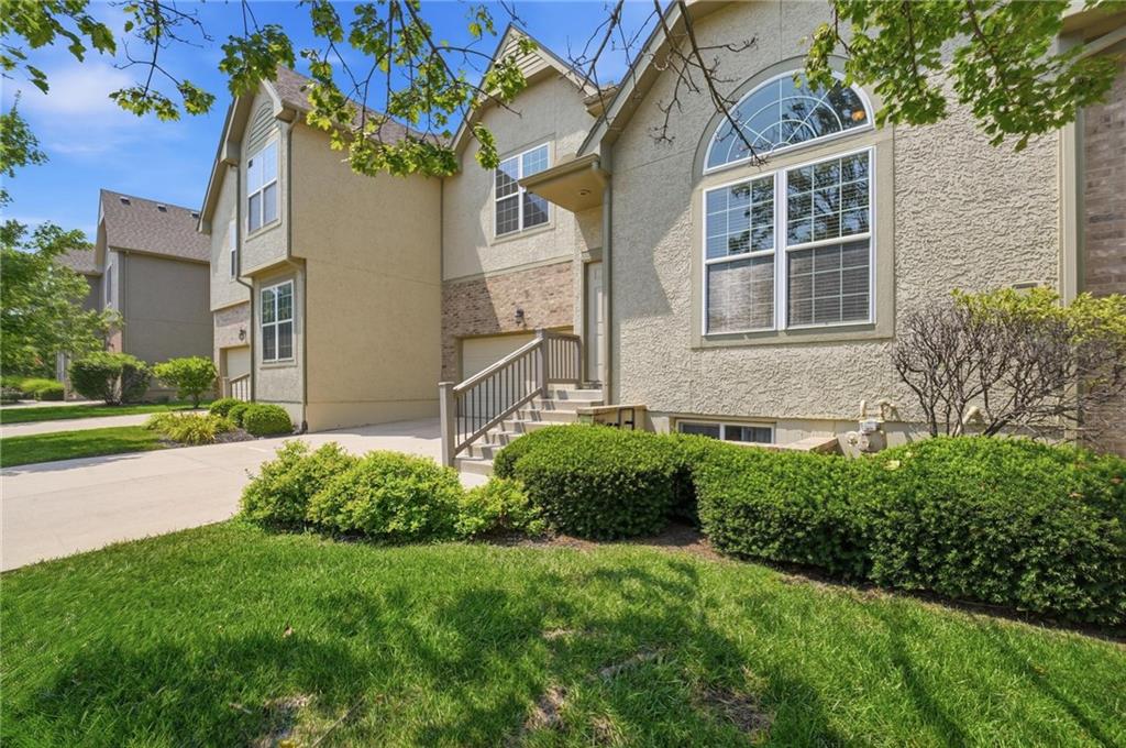 15608 W 61 Ter, Shawnee, KS 66217