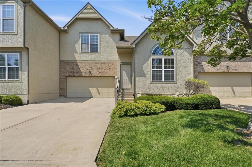 15608 W 61 Ter, Shawnee, KS 66217
