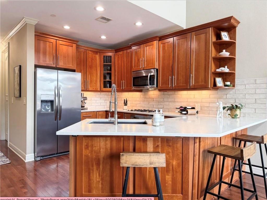 10511 Mission Rd #312, Leawood, KS 66206