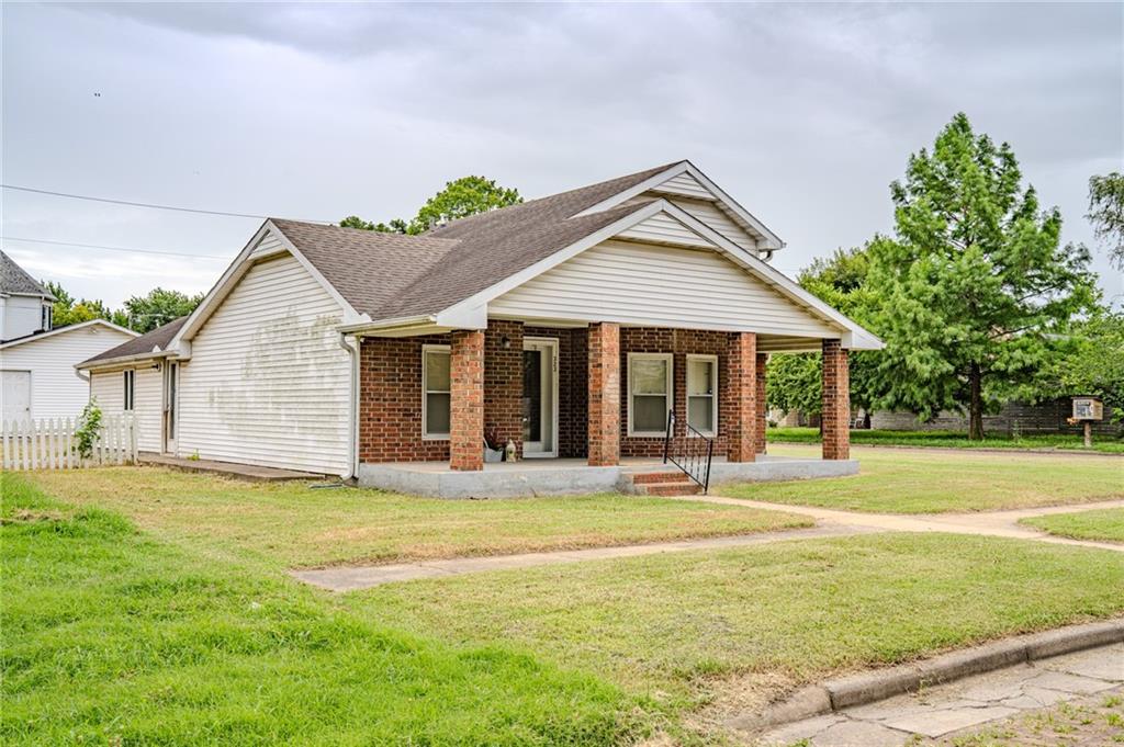 323 S Holbrook St, Fort Scott, KS 66701
