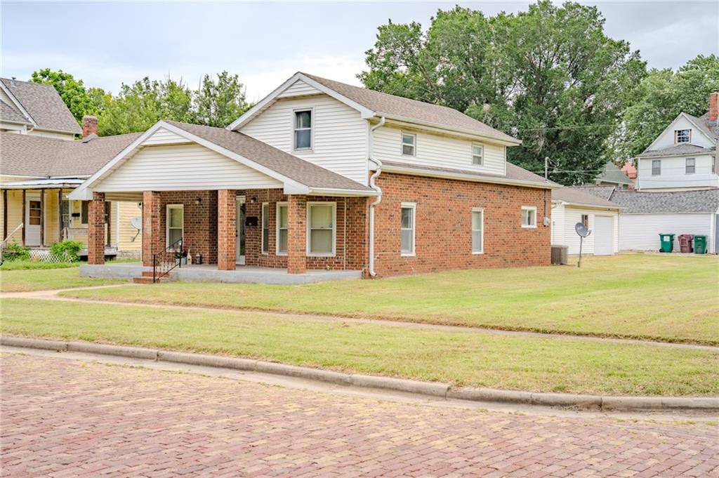 323 S Holbrook St, Fort Scott, KS 66701