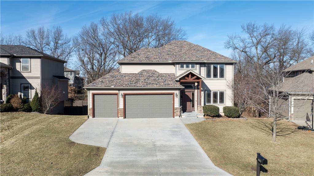 1236 Vivian Dr, Warrensburg, MO 64093