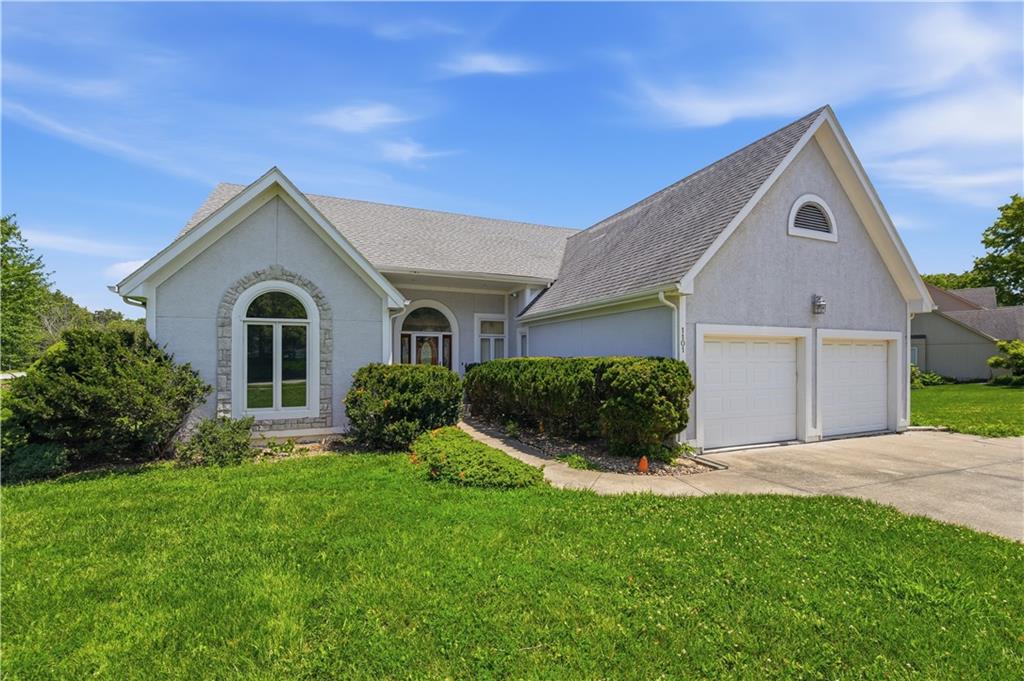 1101 NE Waterfield Village Dr, Blue Springs, MO 64014