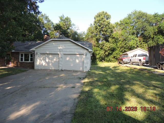 1005 Lisa Ln, Richmond, MO 64085