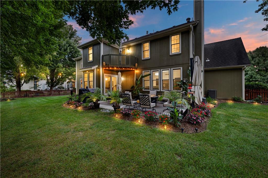 13708 Belinder St, Leawood, KS 66224