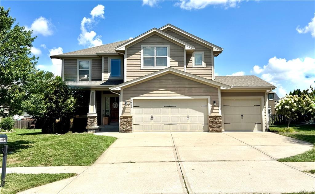 409 SW Webster Dr, Blue Springs, MO 64014