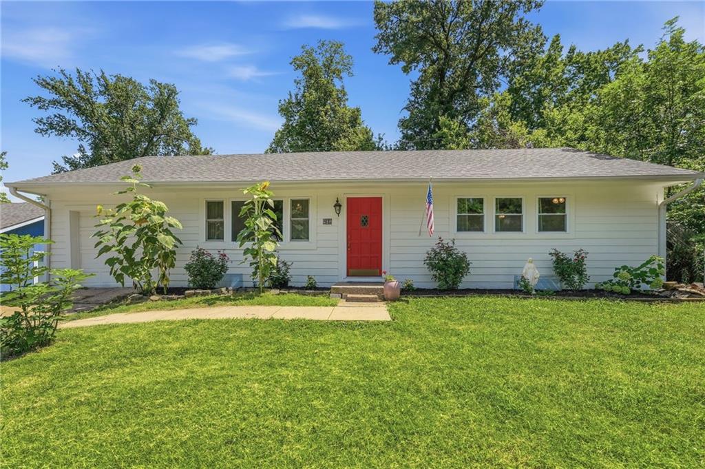 905 N 80th Ter, Kansas City, KS 66112