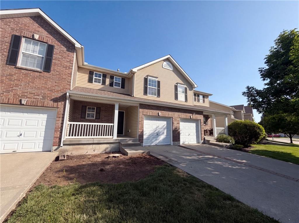 1132 Arborfair Dr, Lee's Summit, MO 64082