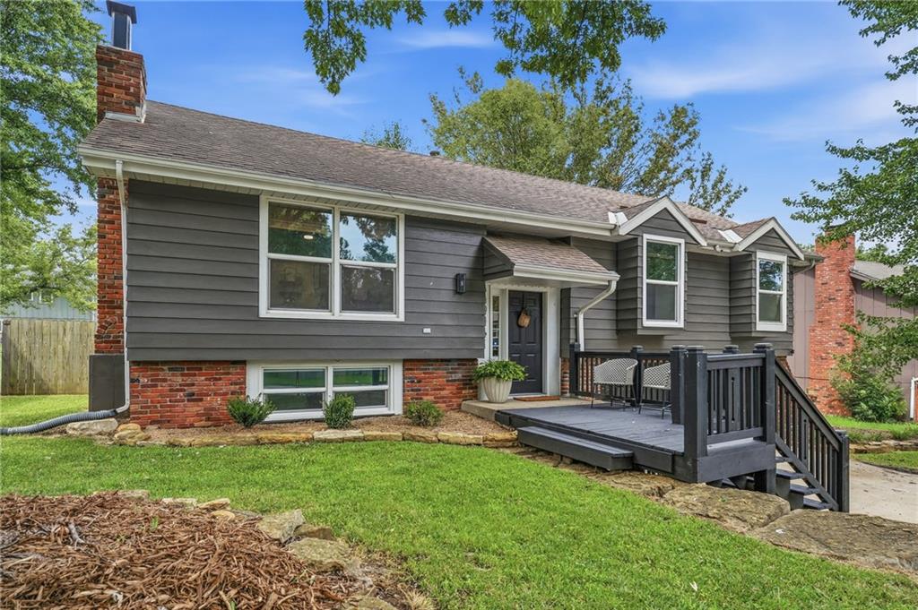604 E Northview St, Olathe, KS 66061