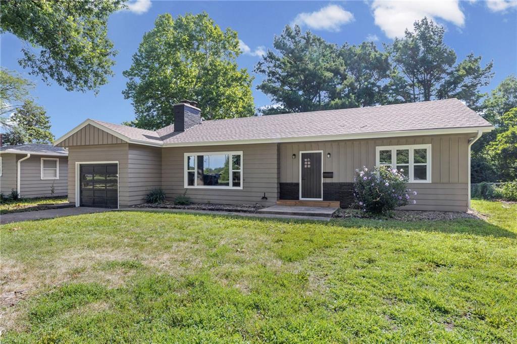1419 S Hickory St, Ottawa, KS 66067