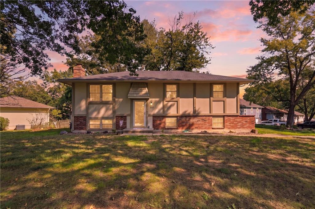 110 SE Rockwood St, Blue Springs, MO 64014